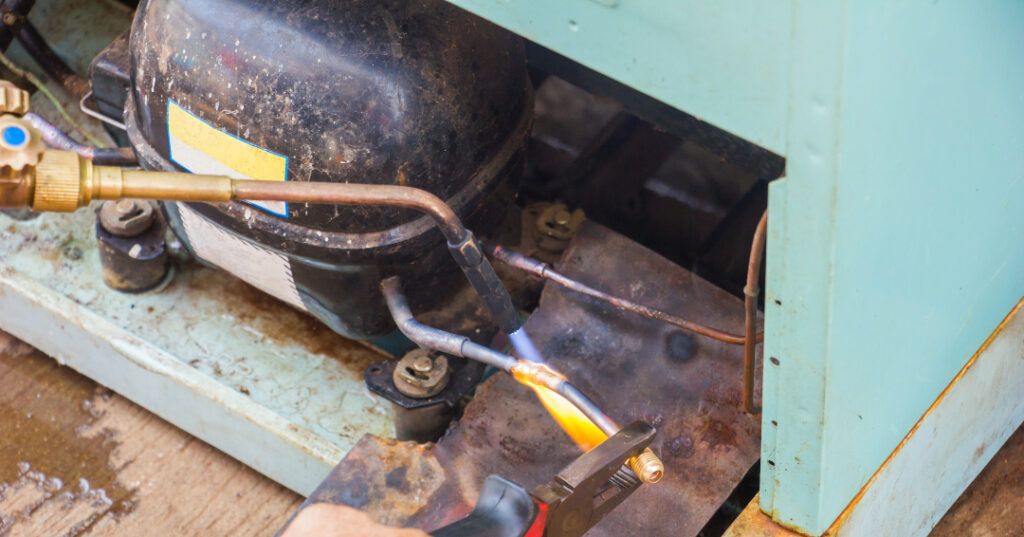 Assistência Técnica Esmaltec em Recife | Autorizada em Recife reparo de compressor